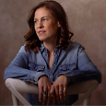 Serena Perozzo presenta il suo romanzo "L’eredità del silenzio"