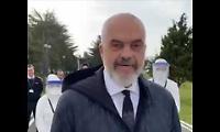 VIDEO Medici albanesi in Italia per combattere il Coronavirus, il premier Edi Rama: 'Non lasciamo soli gli amici'