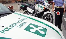 Lite in piazza Madeo sfocia in rissa: donna di 41 anni finisce in ospedale