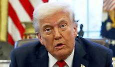 Trump "Chi far&agrave; affari con Iran pagher&agrave; 25% su attivit&agrave; commerciali con USA"