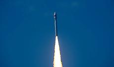 La Cina invia in orbita sette satelliti con un lancio offshore