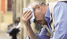 Caldo e anziani: i quattro consigli per star bene