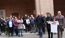 Un minuto di silenzio: Cremona trattiene il respiro per il suo campione
