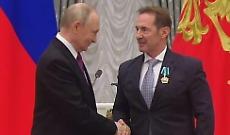 Eliseo Bertolasi premiato da Putin per il Donbass