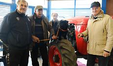 Il fascino dei trattori d’epoca che raccontano la storia rurale del Paese