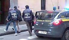 «Giro di polizze e movimenti anomali»