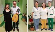 Un concerto di bellezza e dolcezza nel reparto di cure palliative