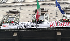 "Inclusione e solidarietà per ripartire": messaggio sul balcone del Palazzo del Governo