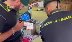A Palermo smantellata filiera del fumo illegale, sequestro per 770 kg