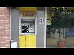 VIDEO Assalto fallito al Postamat, i carabinieri mettono in fuga i ladri