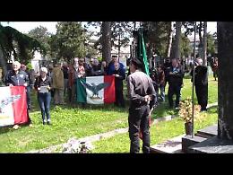 Il video della commemorazione in ricordo di Mussolini e Farinacci al cimitero di Cremona