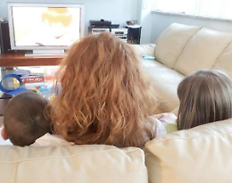 Il dramma di una madre: «Mi hanno tolto due figli, ora li rivoglio con me»
