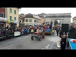 VIDEO La prima sfilata del Gran Carnevale Cremasco
