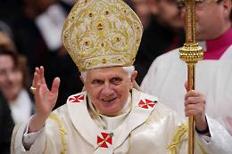 Ratzinger: domani in uscita due libri, anche l'autobiografia
