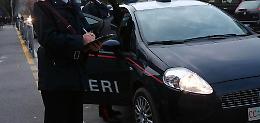 Si oppone al controllo dei carabinieri e dà in escandescenze, denunciato