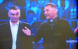 Il parroco don Alessandro Capelletti vince 50.000 euro da Jerry Scotti