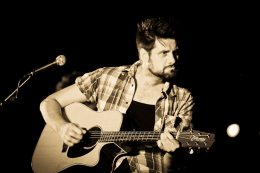 Il folk di Ronda sbarca
al teatro San Domenico