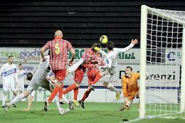 La Cremonese brilla di notte, battuto il Como 3-1