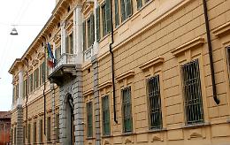 Appropriazione indebita aggravata e falso, avvocato rinviato a giudizio