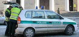 Passa col rosso e rompe il naso a un vigile, pensionato patteggia
