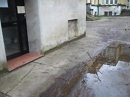 Palude nel cortile della scuola Stradivari