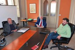 Ortofrutta idroponica in serra
con l'energia termica della centrale a biomasse legnose di Vicomoscano