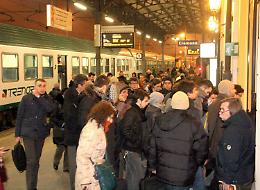 Deragliamento in stazione
Treni annullati e ritardi