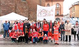Sclerosi multipla, flash mob in piazza del Comune