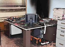 Incendio in municipio, intervento dei vigili del fuoco 