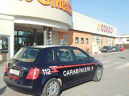 Banda del buco in azione alla Conad, colpo da oltre 10.000 euro