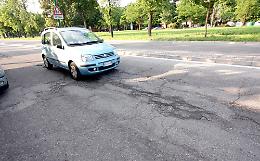 'Più buche che asfalto'
Cambonino, strade groviera