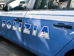 Colti sul fatto mentre rubano in un'azienda, arrestati
