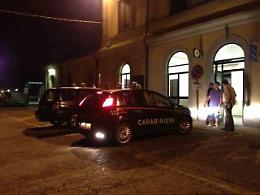 Rapinò un passante e tentò di violentarlo: 25enne in carcere