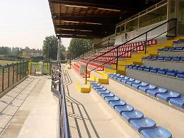 Pizzighettone, via l'amianto dallo stadio
