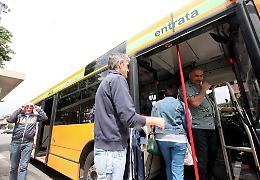 Bus, polemiche e proteste