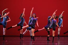 Sabato al Ponchielli ''Il Laboratorio'' e ''Danzarea Slapstick''