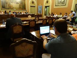 La Fondazione Genovesi aiuterà tutti i casalesi,
il Consiglio si divide