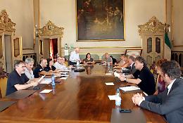 Comune e sindacati distanti sulla manovra