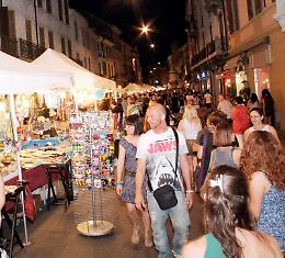 La notte dello shopping
in corso Garibaldi