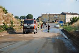 Frana l'argine, traffico in tilt sulla Paullese