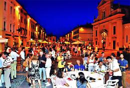 Ristoranti in piazza a Orzinuovi
