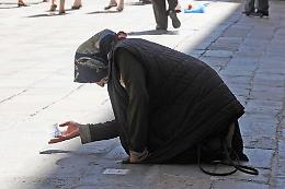 Allarme accattoni in città