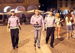 Movida, bivacco e sporcizia: la lezione dei vigili ai ragazzi