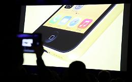 Cellulari, Apple permuterà gli smartphone dei concorrenti