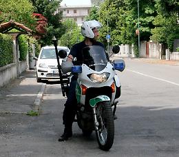 Vigili mobilitati nella caccia ad un finto addetto Aem