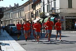 Cremonese, allenamento per le vie della città