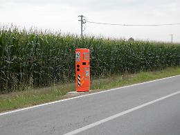 San Salvatore, strada pericolosa: raccolta firme e speed check