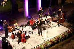 Gli Aksak Project hanno chiuso in positivo la serie di concerti al Museo civico