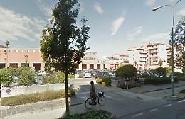 Rapina e aggressione all'Esselunga, il 28enne resta in carcere