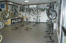 Via 12 bici: bottino da 18mila euro